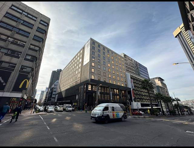 1,114M² OFFICE TO LET IN CAPE TOWN CITY CENTRE